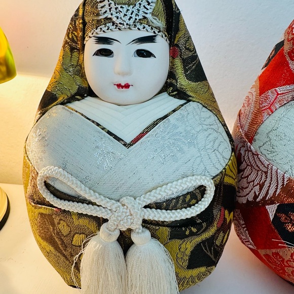 Vintage Japanese Dolls Daruma Hime Ningyo Pair Empress Jingu Handpainted  H 8.5” - Picture 3 of 9